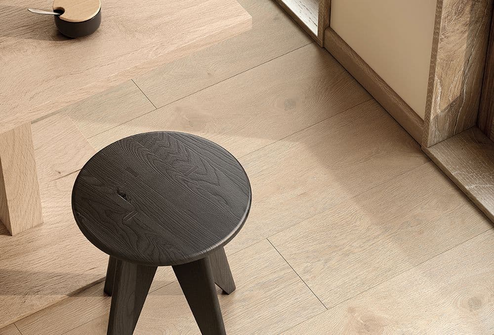 Finfloor-XL-Honey-Eyre-Oak-Install 2.jpg